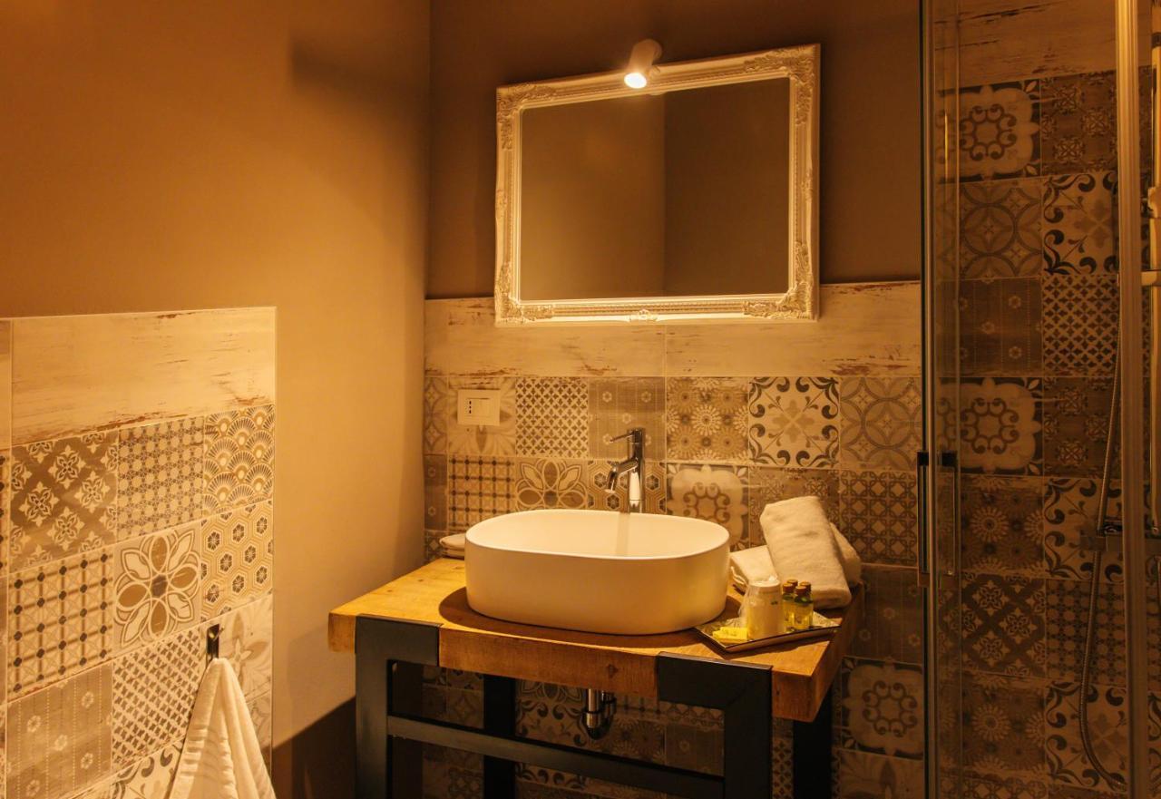Agriturismo Agli Ulivi ซาลุซโซ ภายนอก รูปภาพ